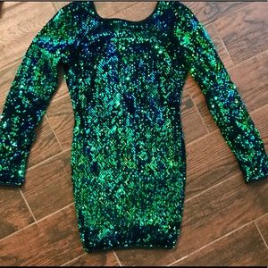 Short, long sleeve sequin dress
